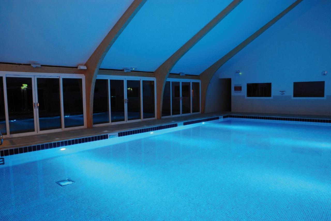 Kingfisher Hot Tub & Log Burner House On Premium Lakeside With Resort Facilities St Columb Major Екстериор снимка
