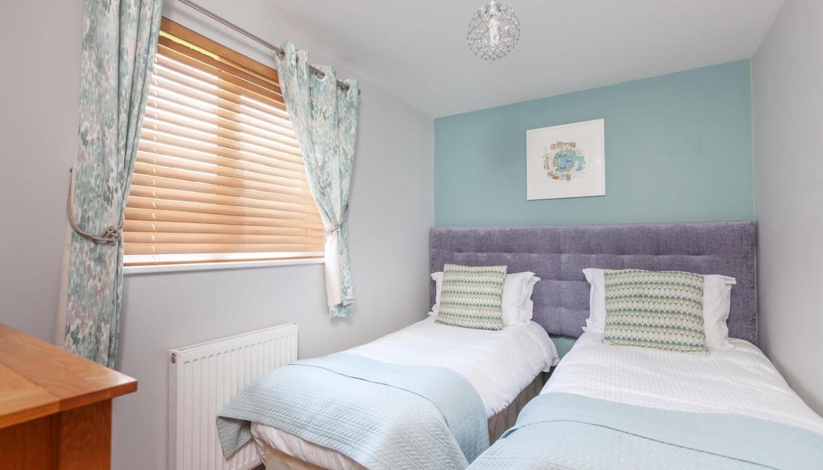 Kingfisher Hot Tub & Log Burner House On Premium Lakeside With Resort Facilities St Columb Major Екстериор снимка